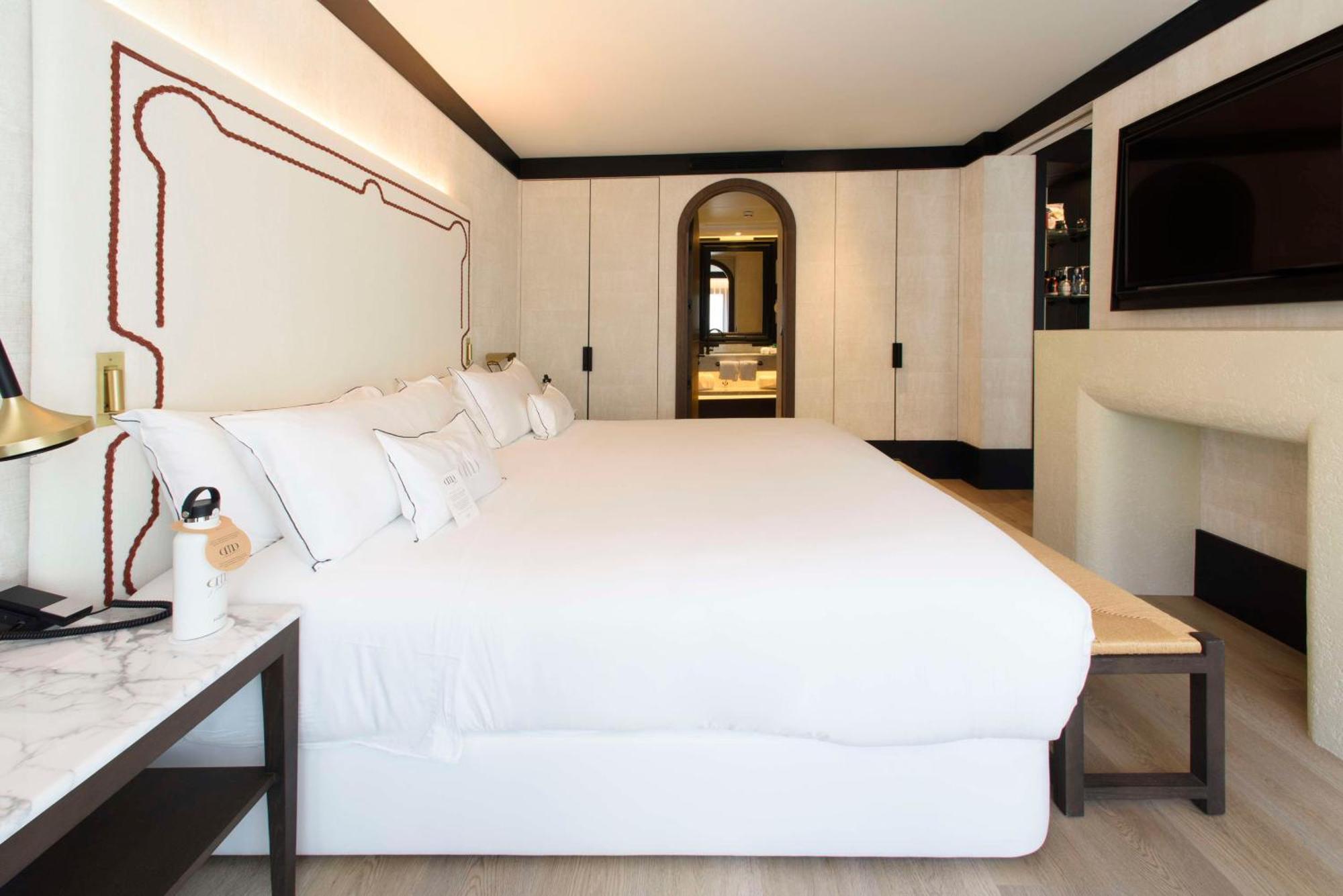 Hotel Montera Madrid, Curio Collection By Hilton Экстерьер фото