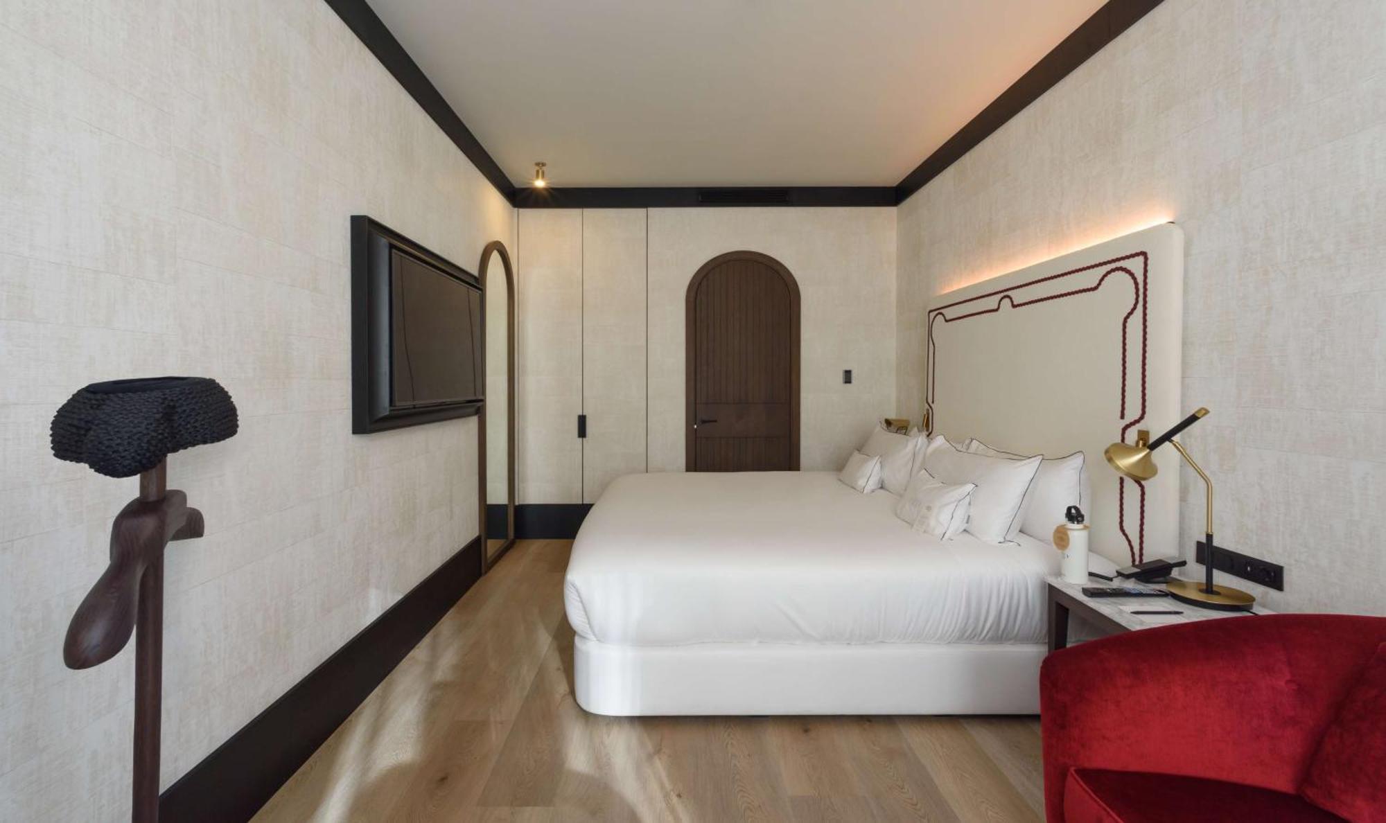 Hotel Montera Madrid, Curio Collection By Hilton Экстерьер фото