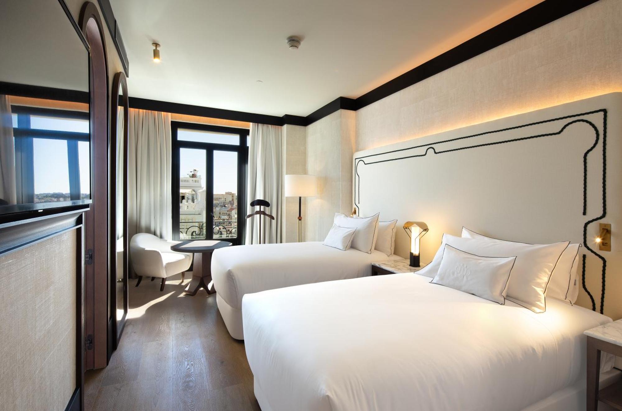 Hotel Montera Madrid, Curio Collection By Hilton Экстерьер фото