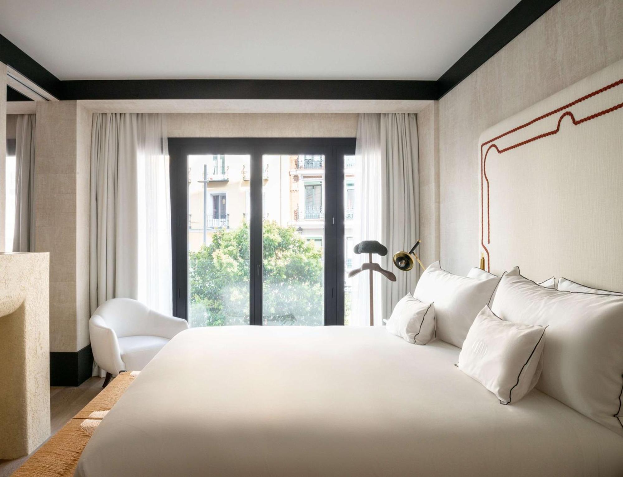 Hotel Montera Madrid, Curio Collection By Hilton Экстерьер фото