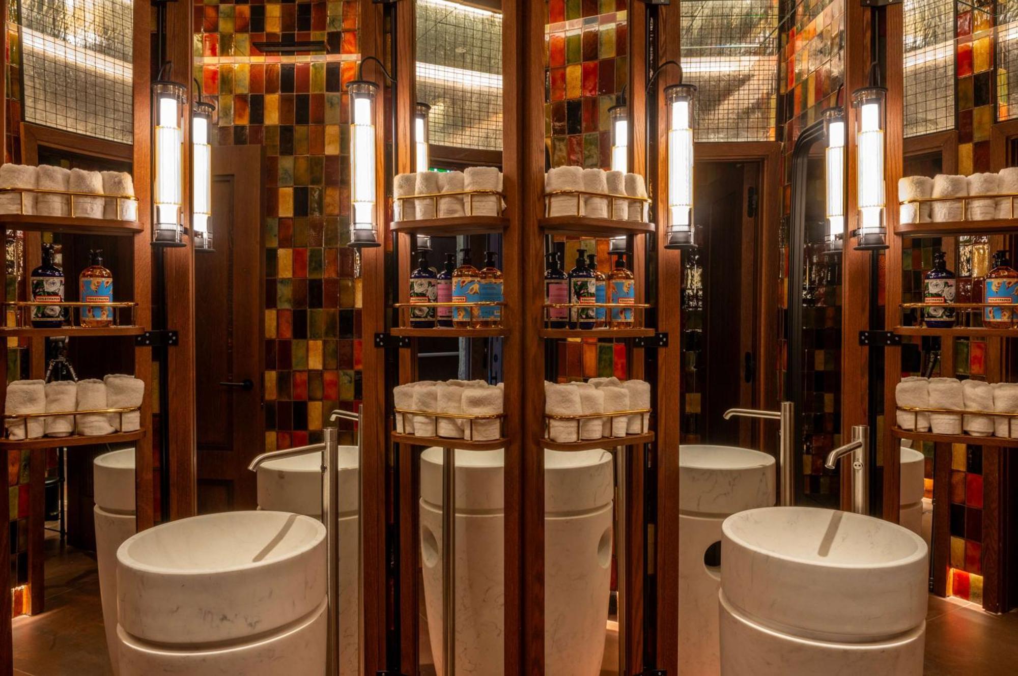 Hotel Montera Madrid, Curio Collection By Hilton Экстерьер фото