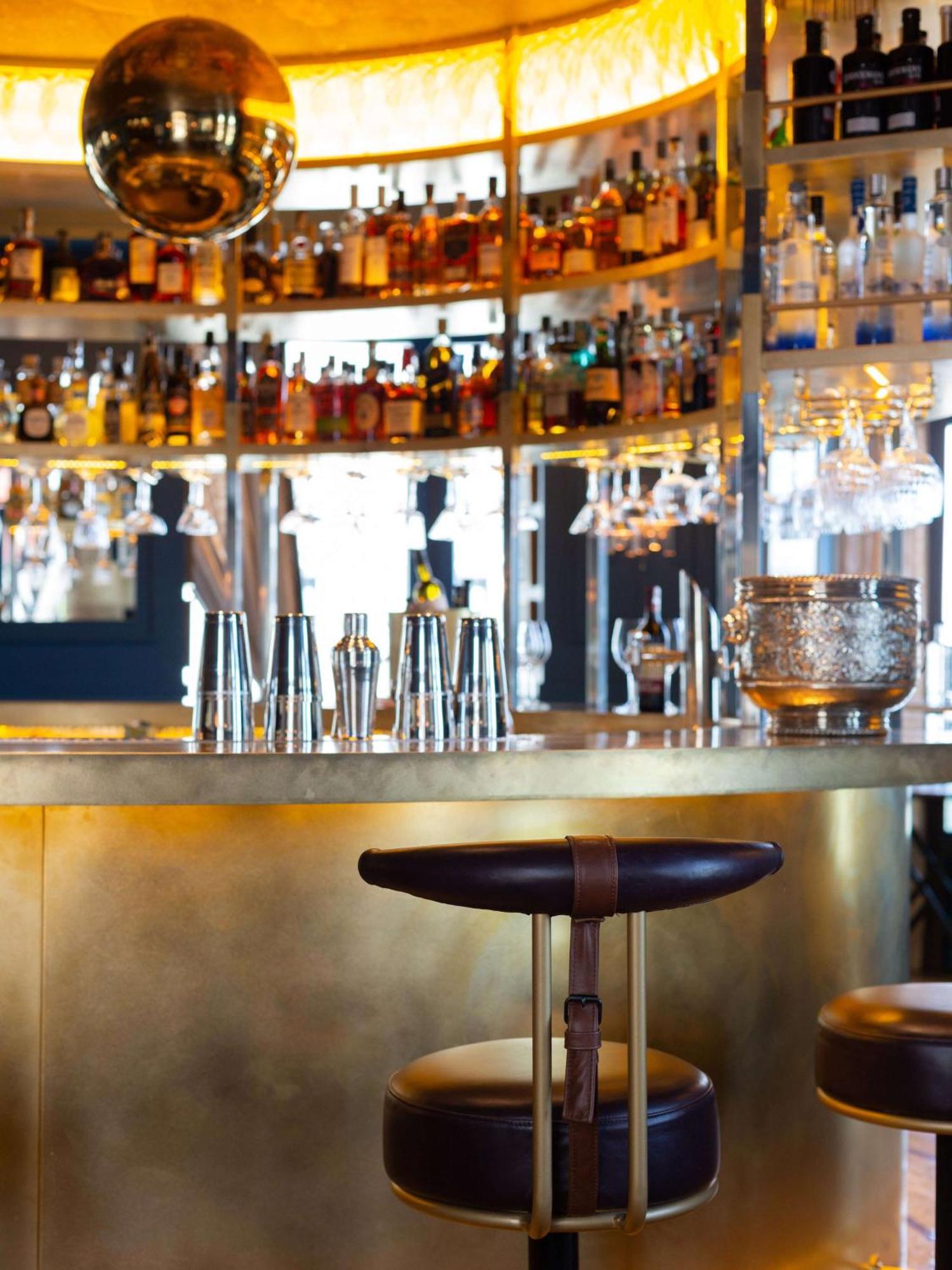 Hotel Montera Madrid, Curio Collection By Hilton Экстерьер фото