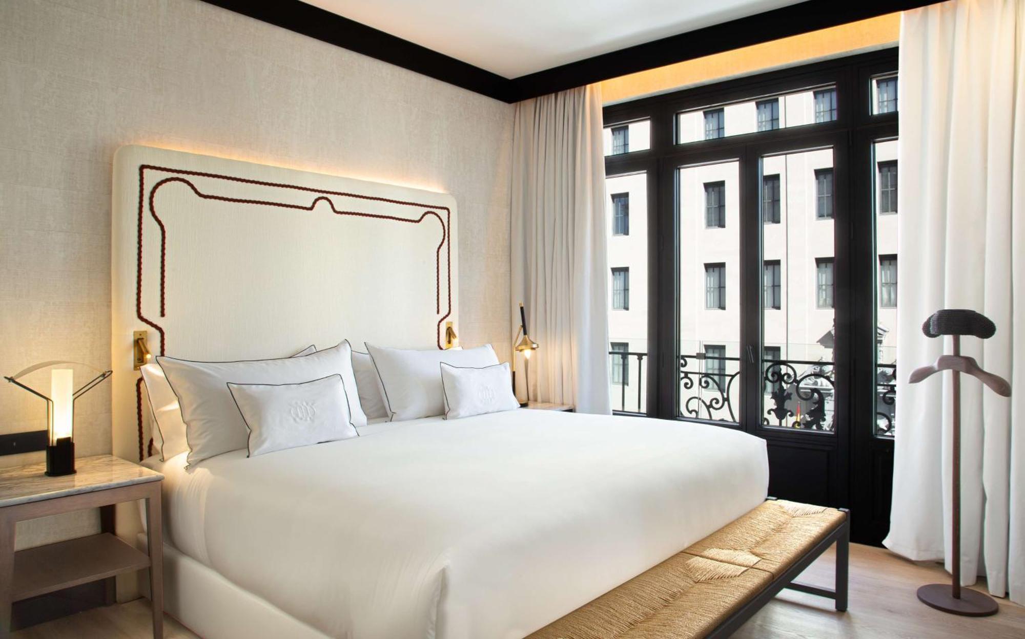 Hotel Montera Madrid, Curio Collection By Hilton Экстерьер фото