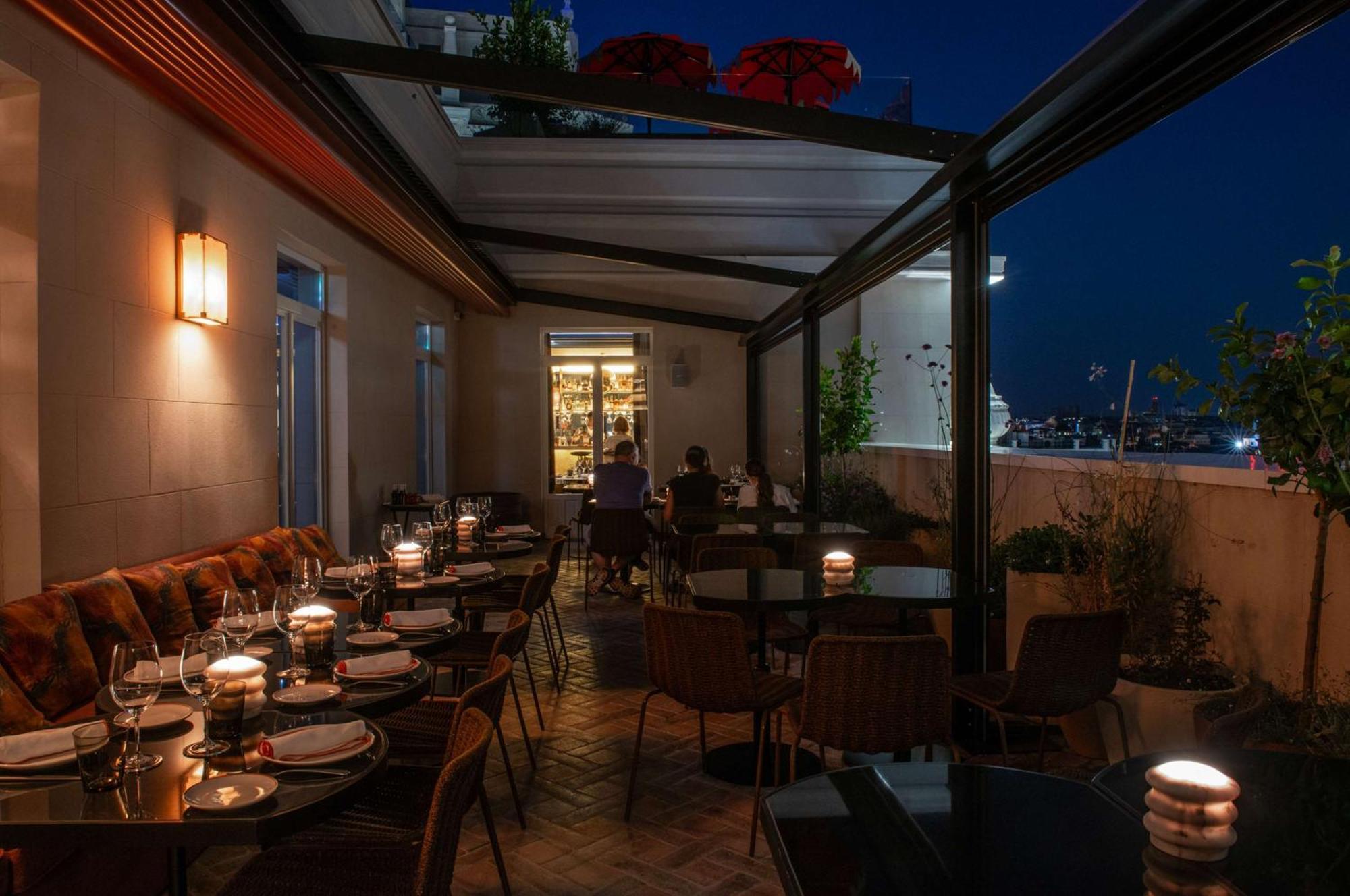 Hotel Montera Madrid, Curio Collection By Hilton Экстерьер фото