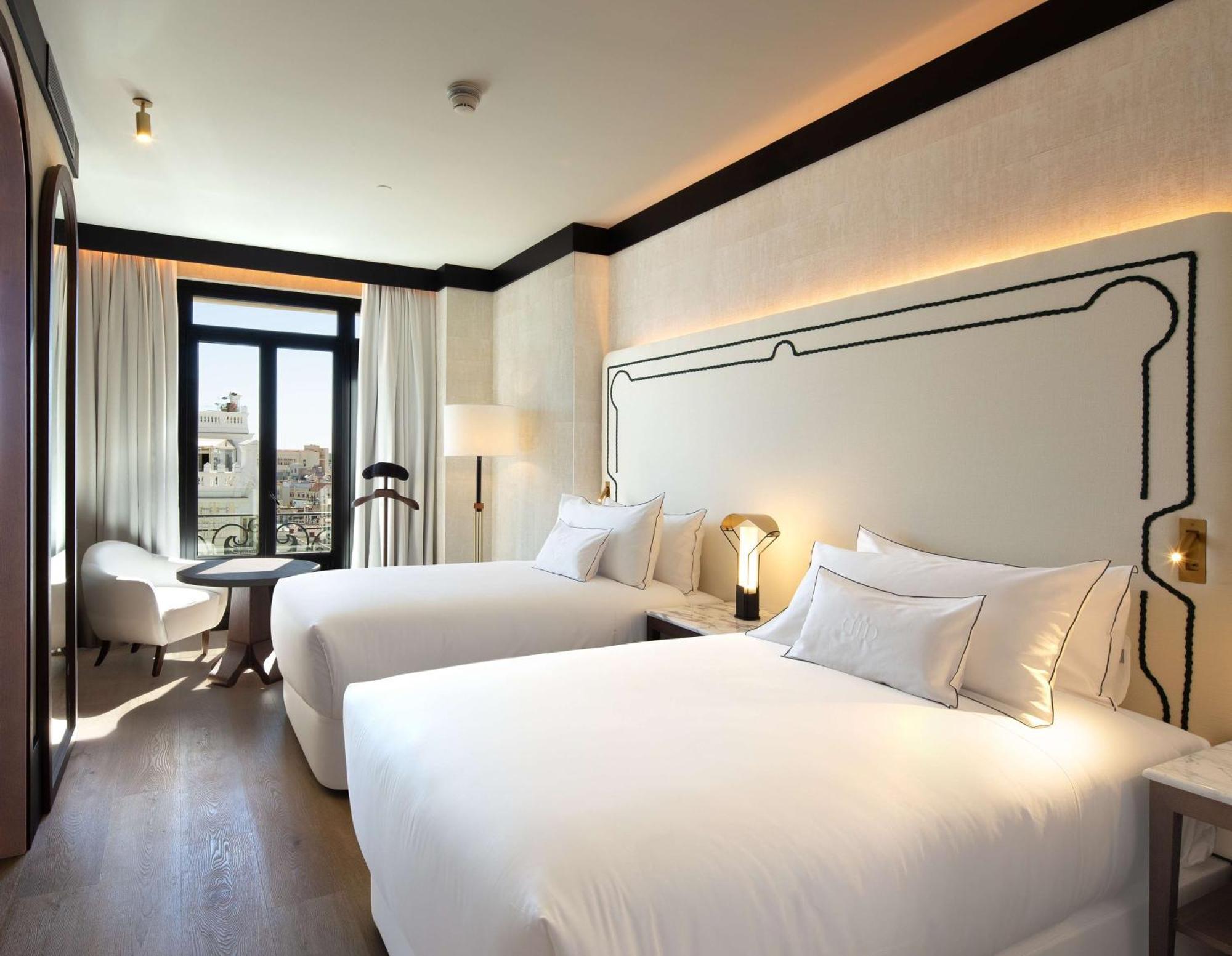 Hotel Montera Madrid, Curio Collection By Hilton Экстерьер фото